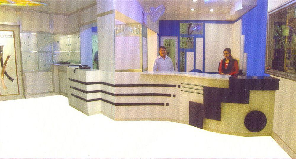 Hotel Kwality New Delhi Ngoại thất bức ảnh