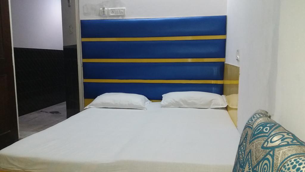 Hotel Kwality New Delhi Ngoại thất bức ảnh