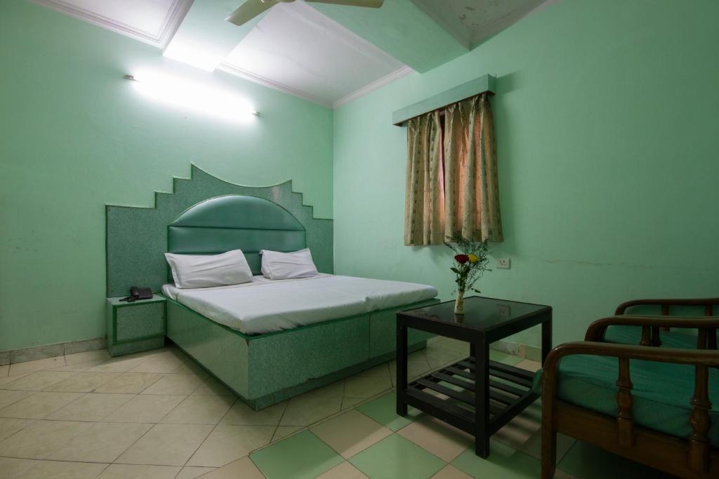 Hotel Kwality New Delhi Ngoại thất bức ảnh