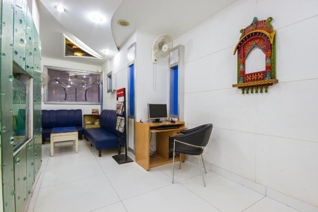 Hotel Kwality New Delhi Ngoại thất bức ảnh