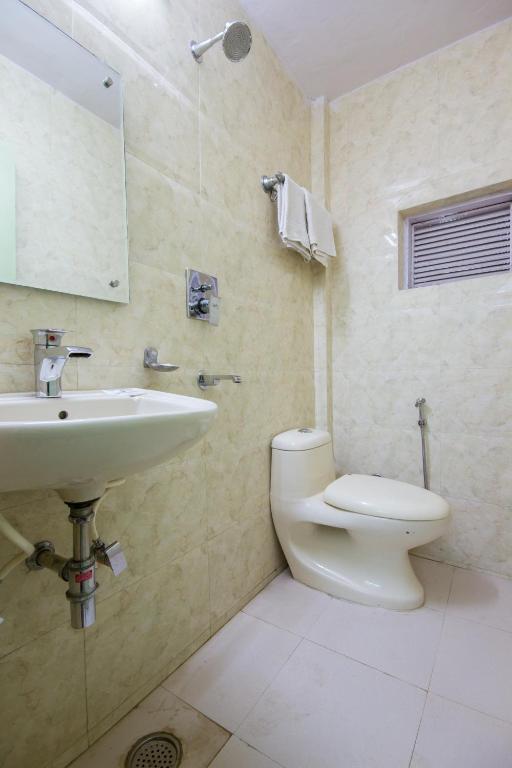 Hotel Kwality New Delhi Ngoại thất bức ảnh